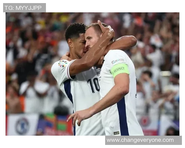 西班牙足球明星身着西装的时尚风采与魅力展示